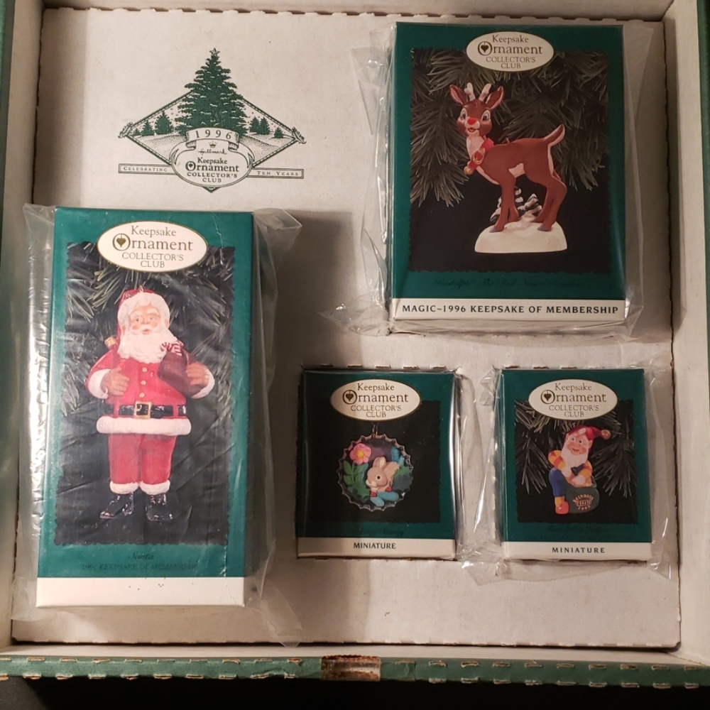 Hallmark Ornament 1996 Collector's Club